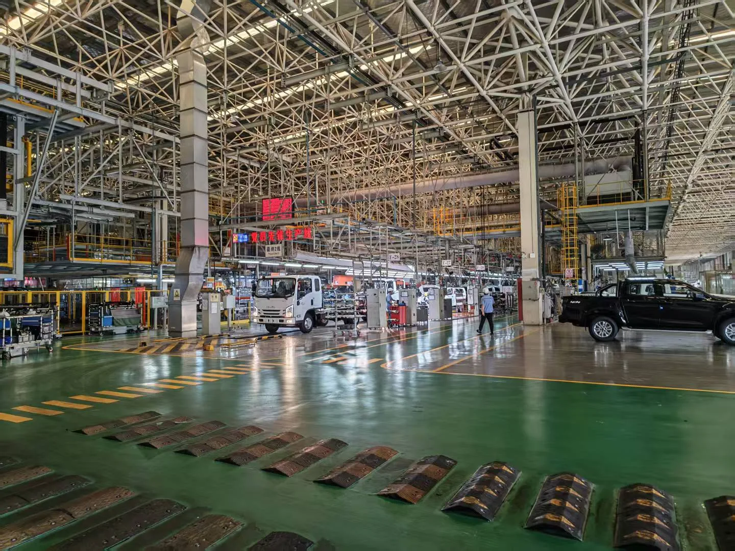 JIM assembly line: pickup and light-truck production at the Nanchang plant